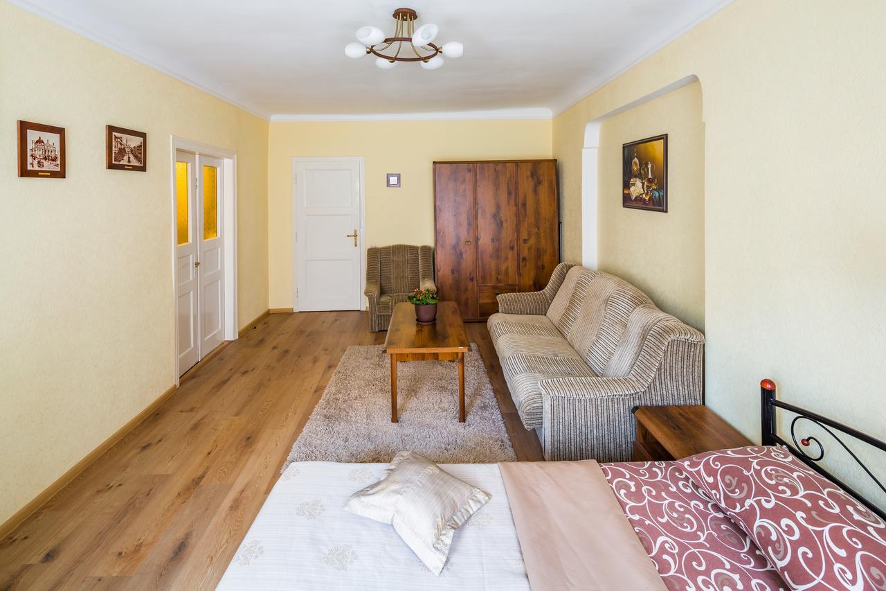 Apartment Krakivska 15 Lviv Eksteriør bilde